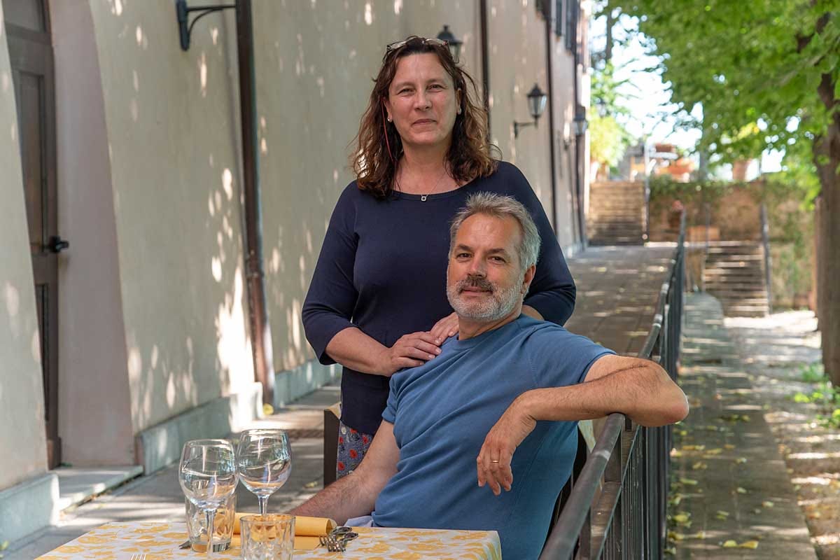  Vincenzo e Daniela Naschi, titolari del Relais Borgo Campello Gli eventi di gusto accendono l'Appennino ad agosto
