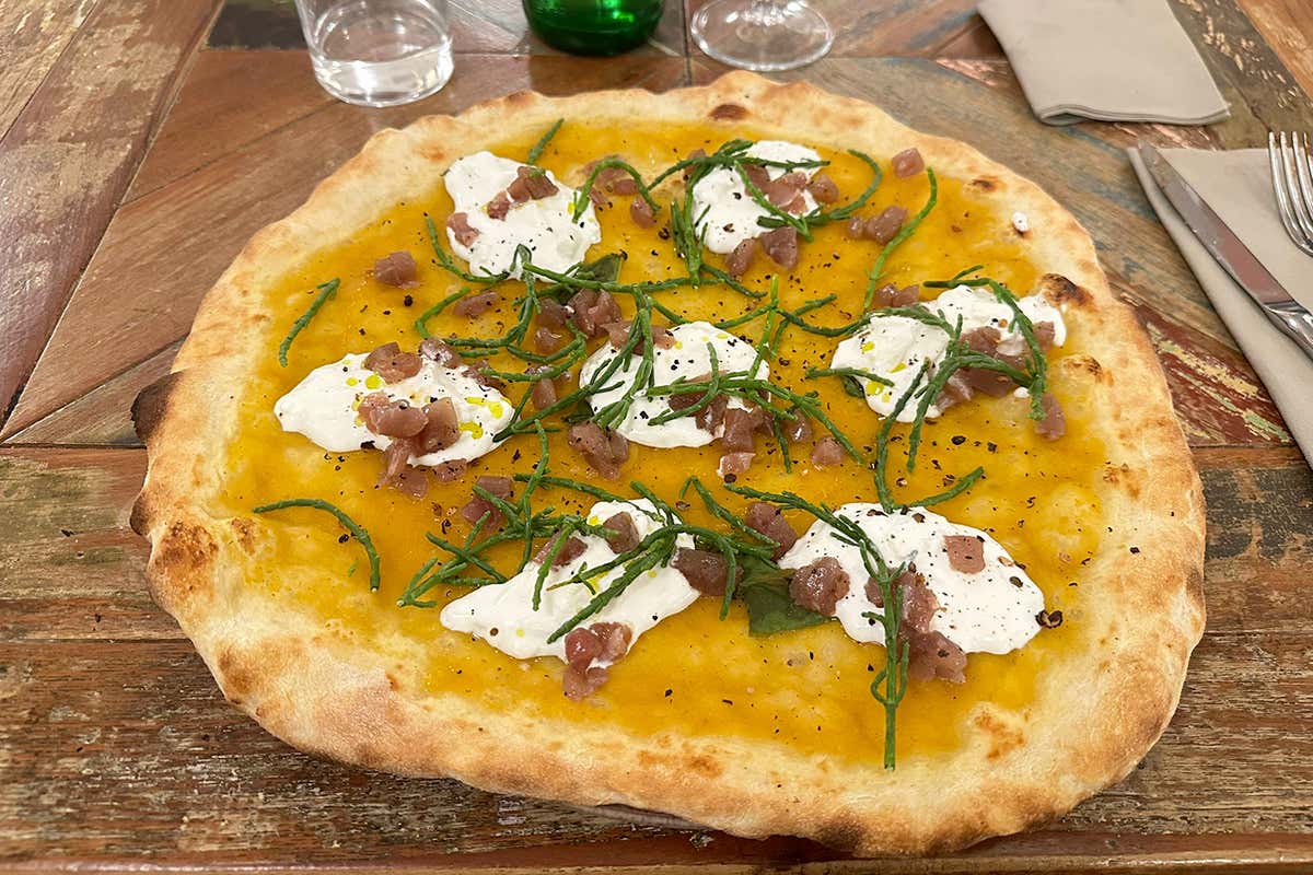 Pizza napoletana a Firenze: dove mangiarla a 15 minuti a piedi dal Ponte Vecchio Pizza napoletana a Firenze: dove mangiarla a 15 minuti a piedi dal Ponte Vecchio