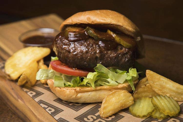 Burger O Texana Al Tspb Di Roma La Carne E Preparata In Stile Americano Italia A Tavola