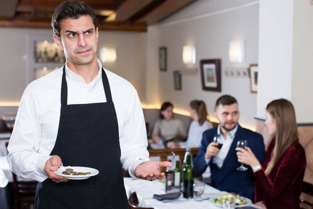 Clienti da incubo? Le esperienze peggiori svelate dai maître italiani