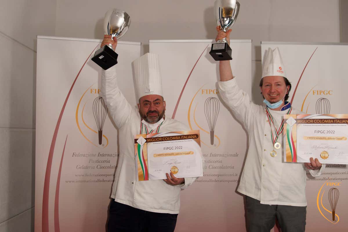 I vincitori del Campionato italiano miglior colomba 2022, da sinistra Luigi Conte e Roberto Moreschi La Colomba più buona? A Sondrio. E il pane migliore è di Latina I vincitori del Campionato italiano miglior colomba 2022, da sinistra Luigi Conte e Roberto Moreschi La Colomba più buona? A Sondrio. E il pane migliore è di Latina