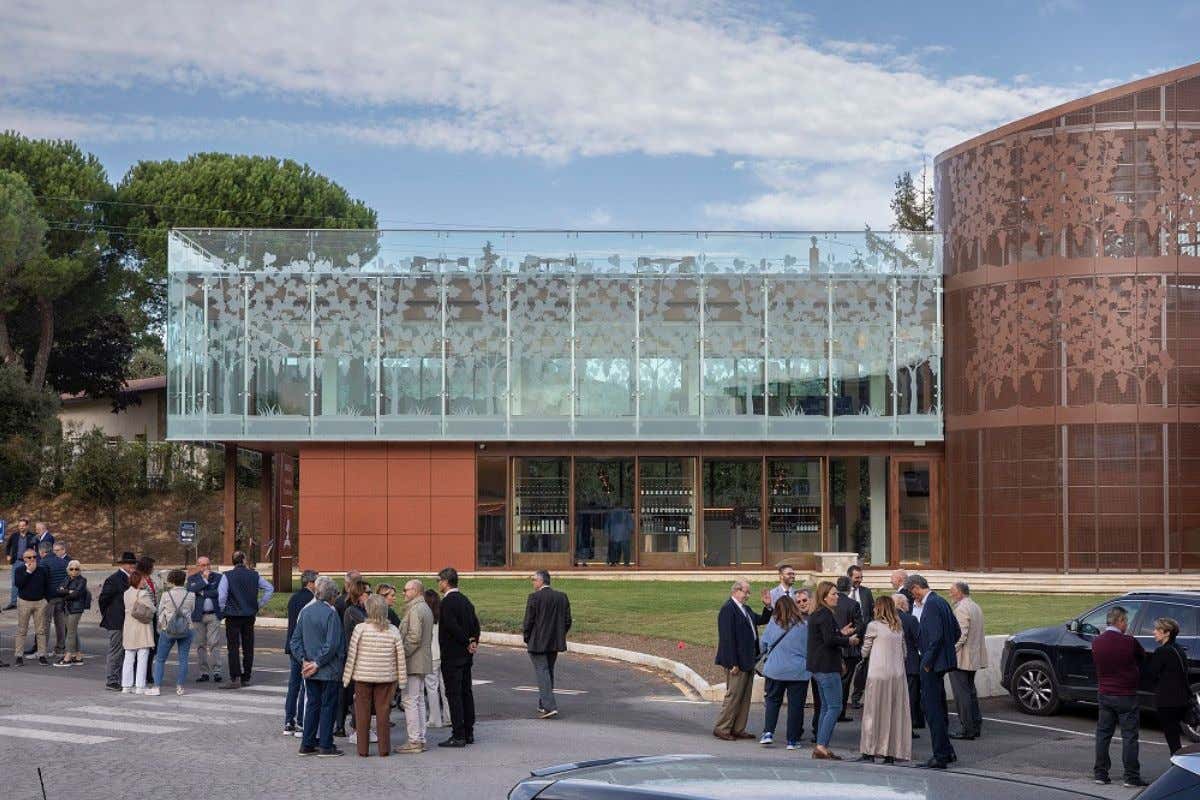 Vecchia Cantina di Montepulciano: nuovo modello di enoturismo con la nuova enoteca