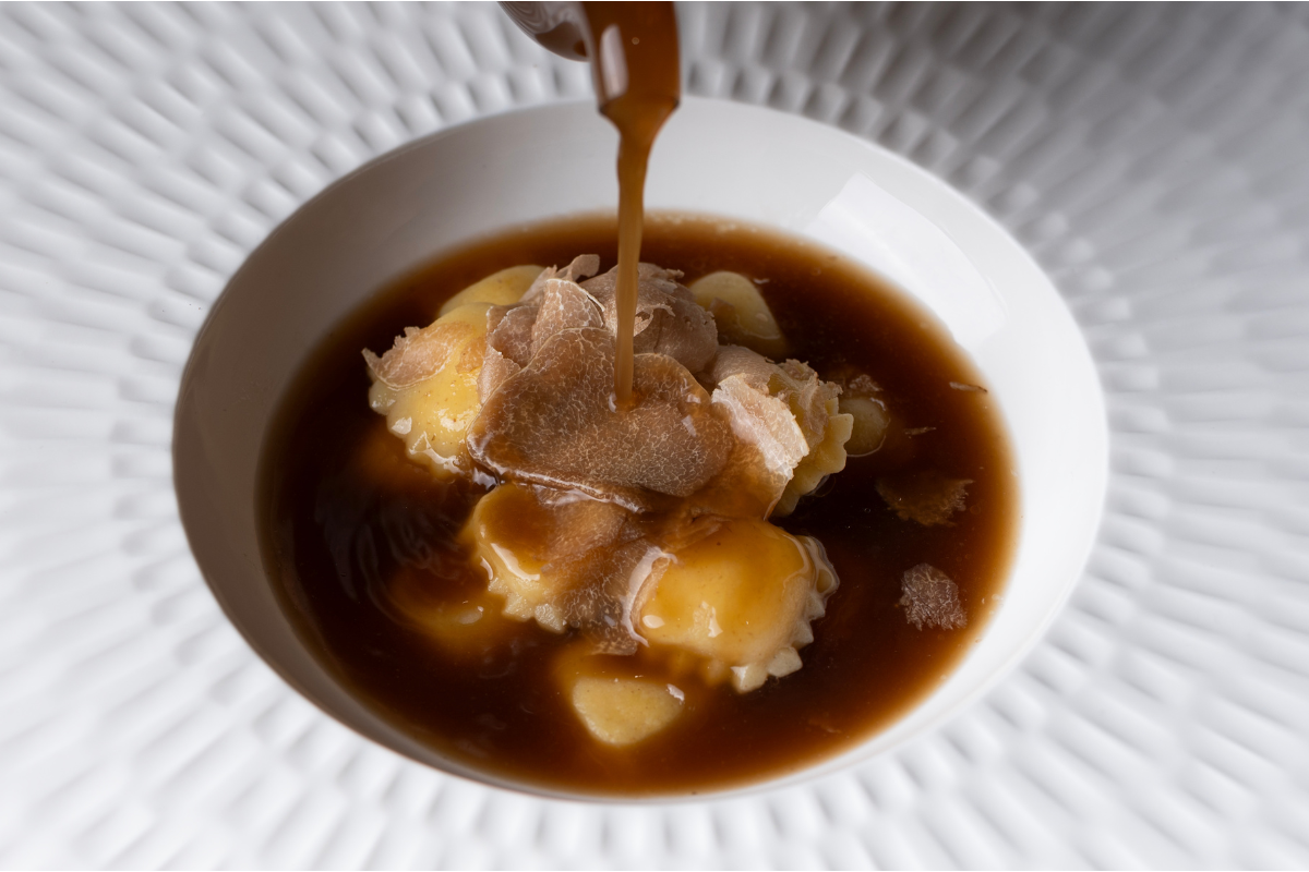 A Contigliano, il ristorante che celebra la lentezza: la scommessa di Carlotta Delicato A Contigliano, il ristorante che celebra la lentezza: la scommessa di Carlotta Delicato