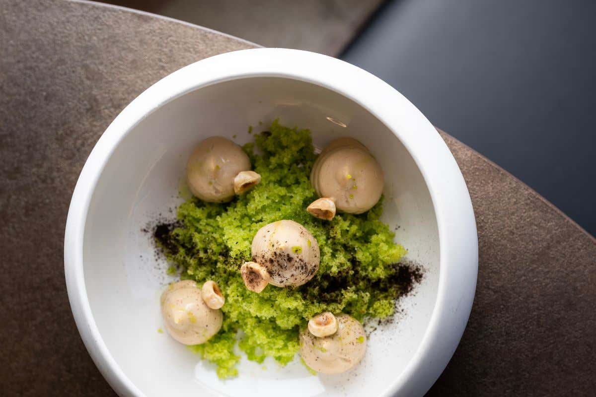 A Contigliano, il ristorante che celebra la lentezza: la scommessa di Carlotta Delicato A Contigliano, il ristorante che celebra la lentezza: la scommessa di Carlotta Delicato