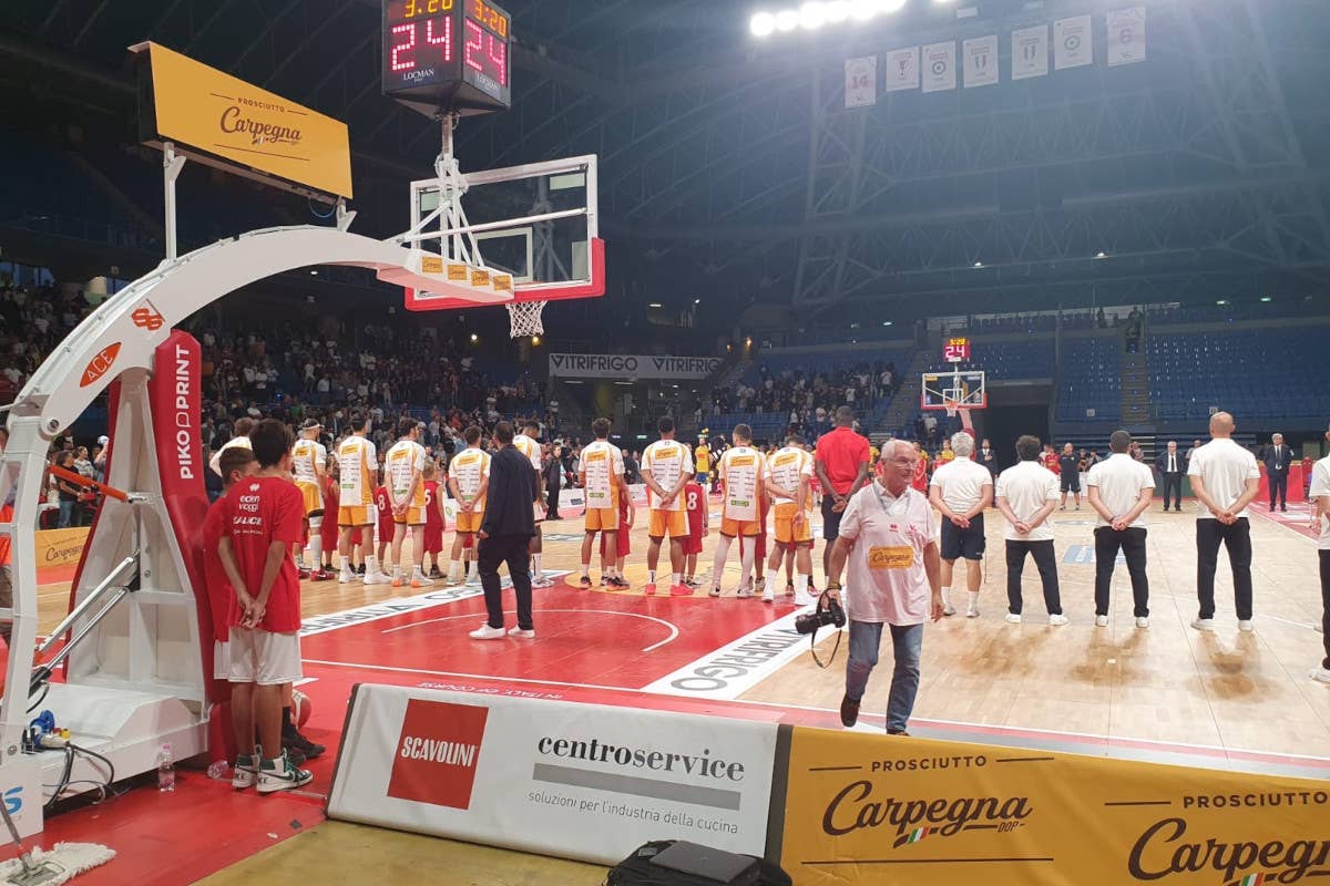 Il Prosciutto di Carpegna parla italiano e con il quintetto tricolore rimonta e sfiora il successo