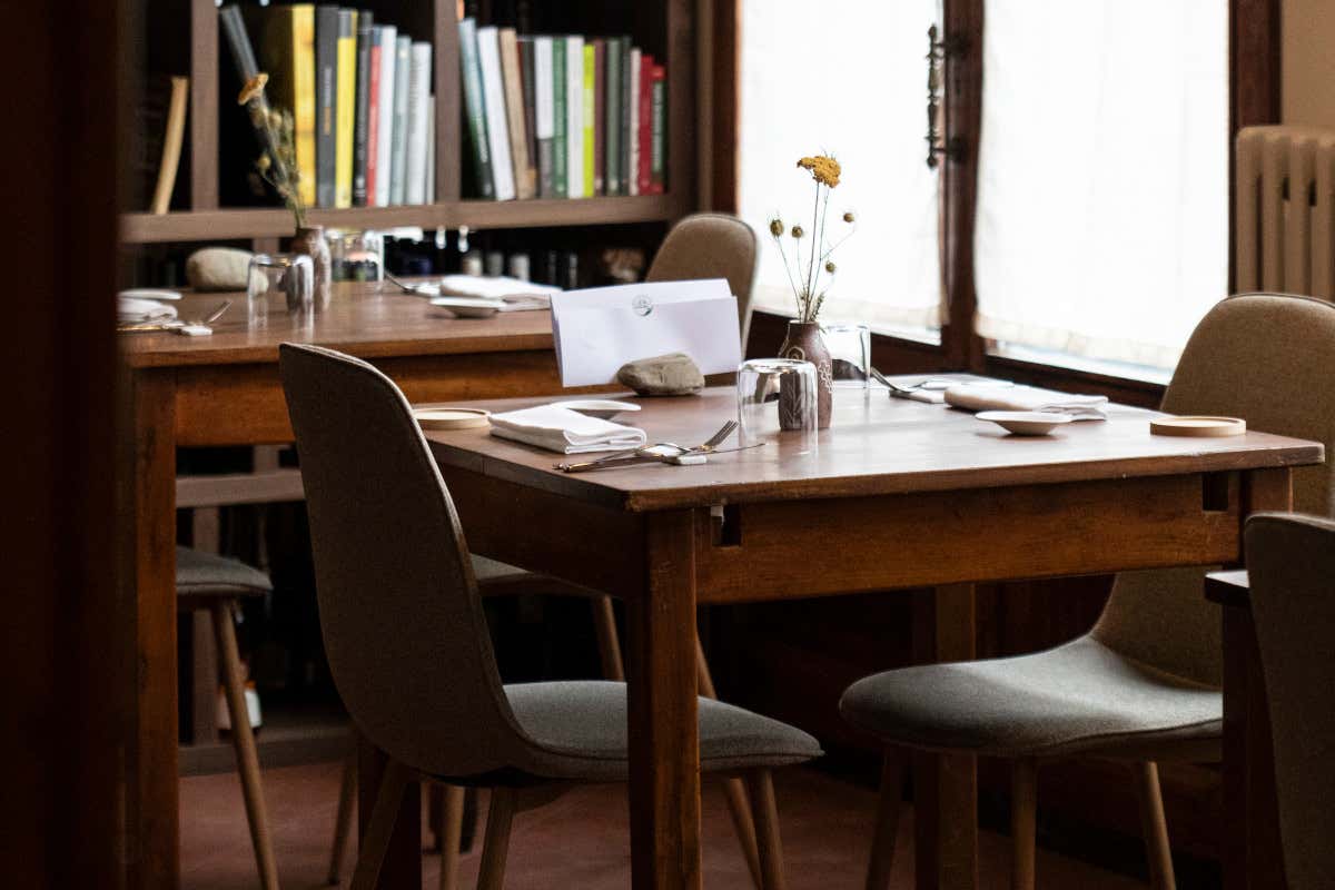 Casa Serafini: piatti unici e produttori locali per una cucina davvero sostenibile Casa Serafini: piatti unici e produttori locali per una cucina davvero sostenibile