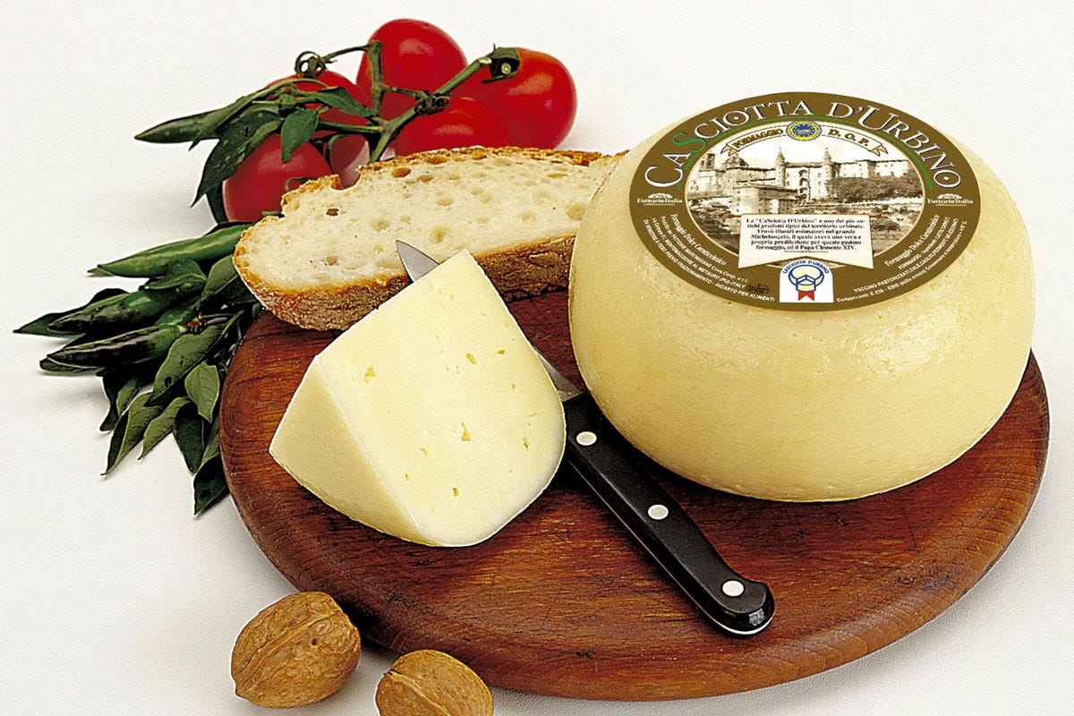 Viaggio tra formaggi: Casciotta d'Urbino, Formaggella del Luinese e Murazzano