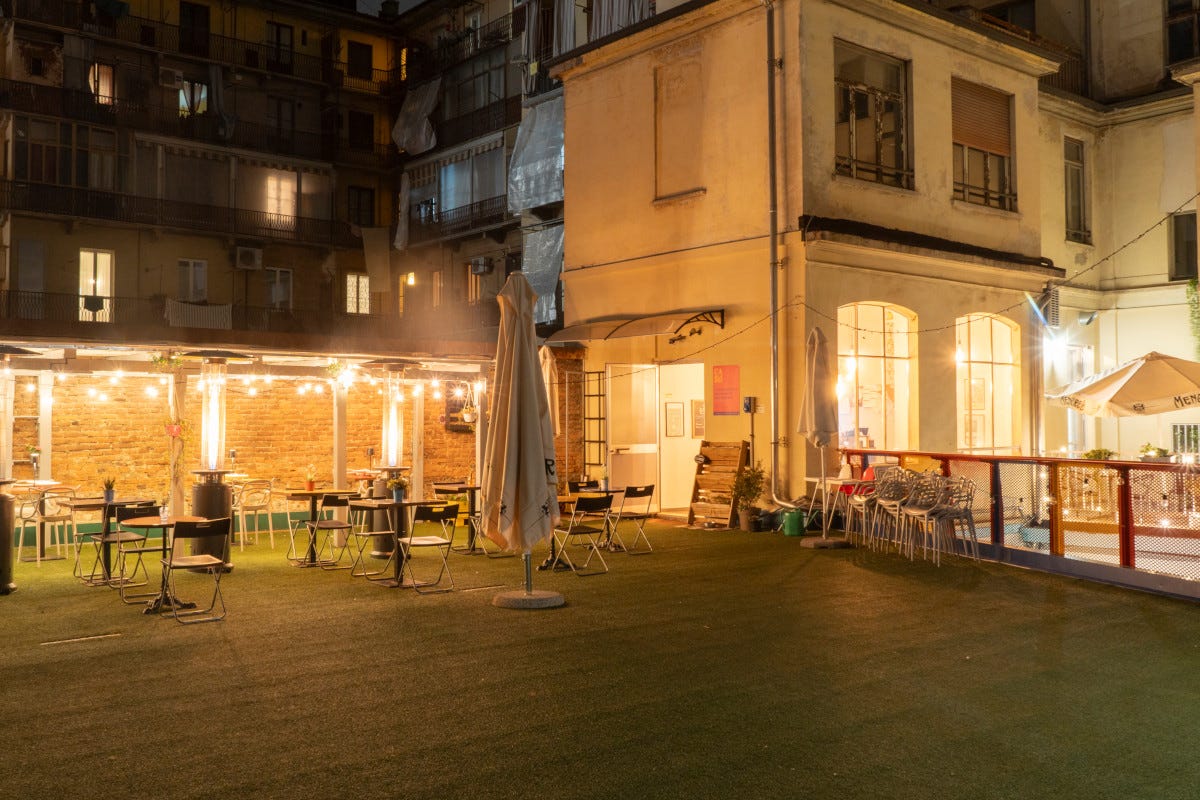 Nove caffetterie sociali a Torino: l’inclusione al bancone del bar