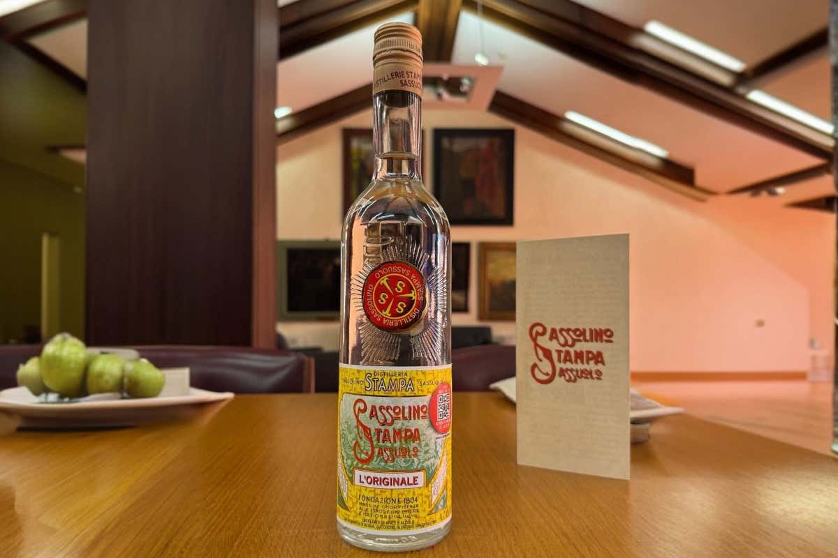 Casoni acquisisce Stampa e rilancia il Sassolino, eccellenza liquoristica modenese Casoni acquisisce Stampa e rilancia il Sassolino, eccellenza liquoristica modenese