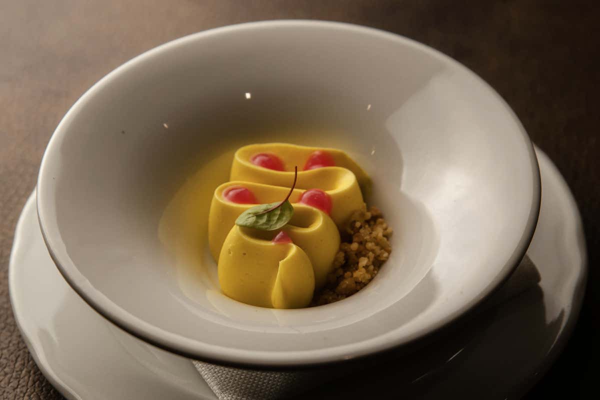 Gli chef Parisi e Valbuzzi incantano in una cena a quattro mani al Filario Gli chef Parisi e Valbuzzi incantano in una cena a quattro mani al Filario