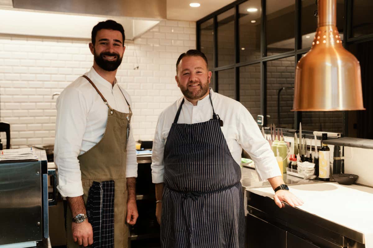 Gli chef Parisi e Valbuzzi incantano in una cena a quattro mani al Filario Gli chef Parisi e Valbuzzi incantano in una cena a quattro mani al Filario