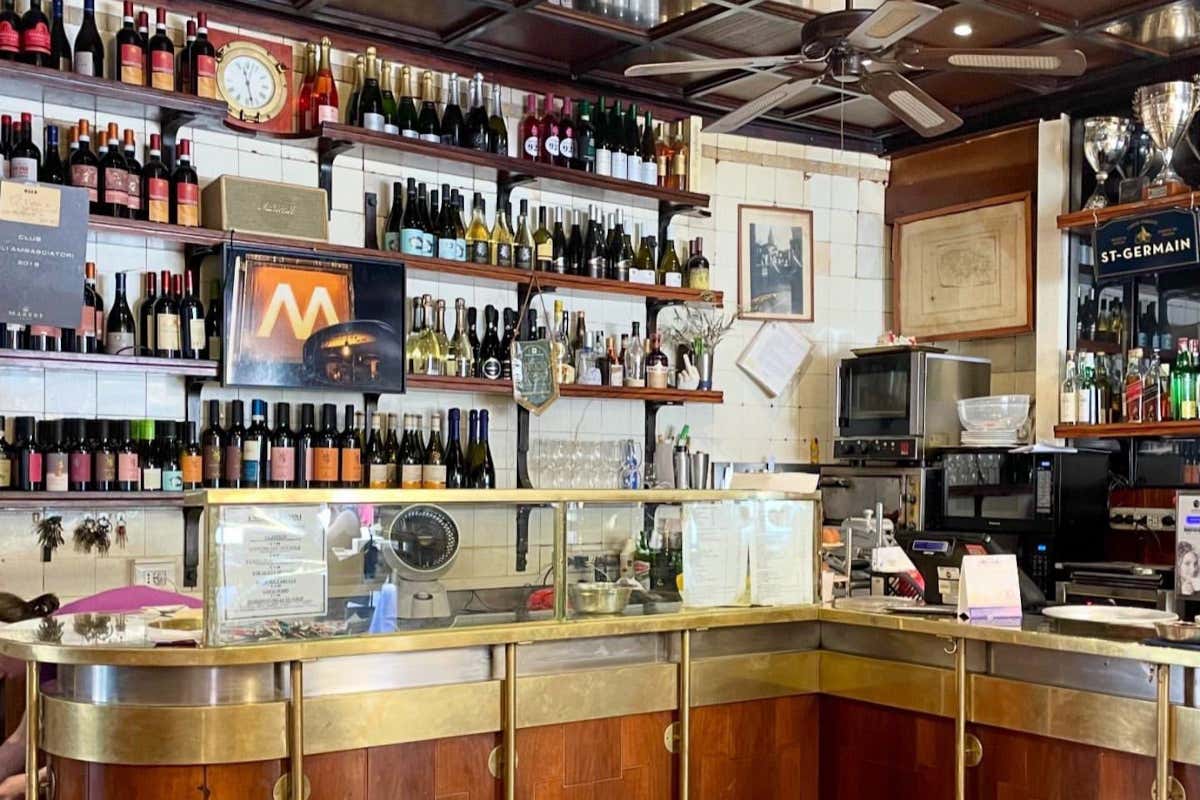 Ornella Vanoni e la sua Milano: viaggio nei bar che l’hanno accompagnata per una vita Ornella Vanoni e la sua Milano: viaggio nei bar che l’hanno accompagnata per una vita