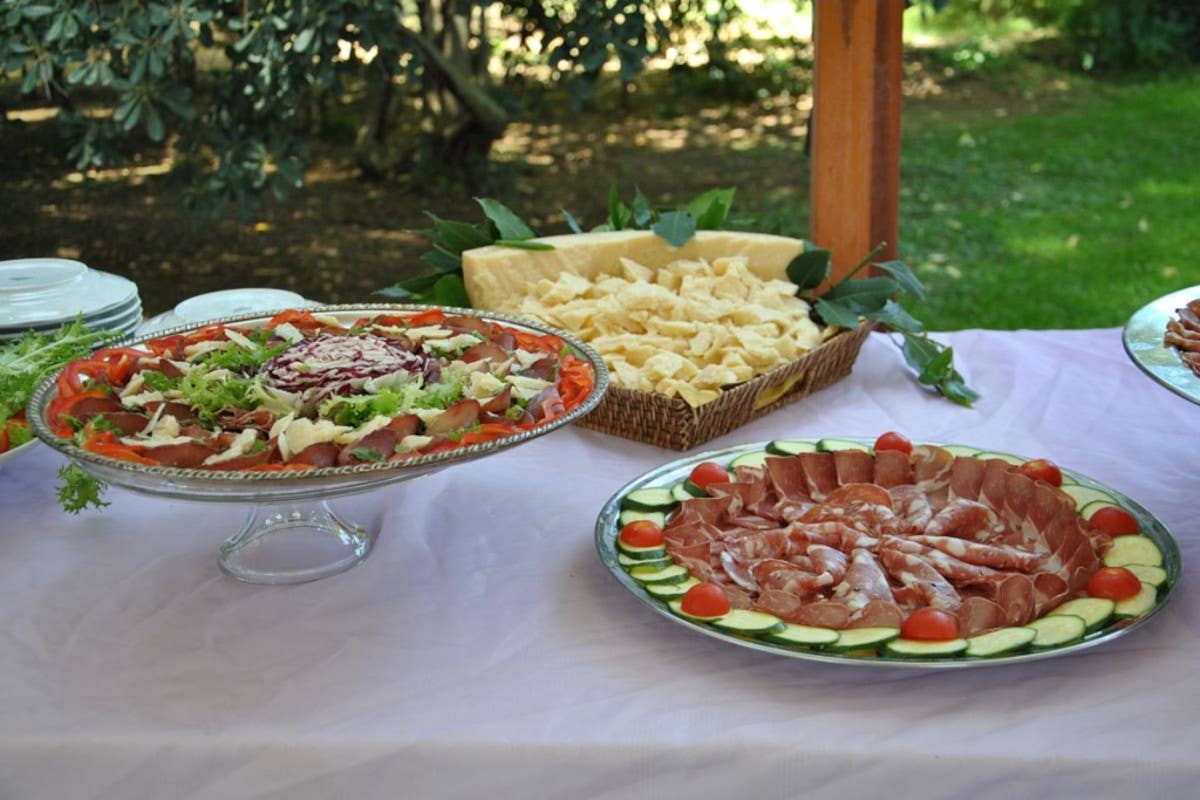 Buffet a Villa Ceri Soggiorno a Ceri, borgo ricco di storia nella terra degli etruschi