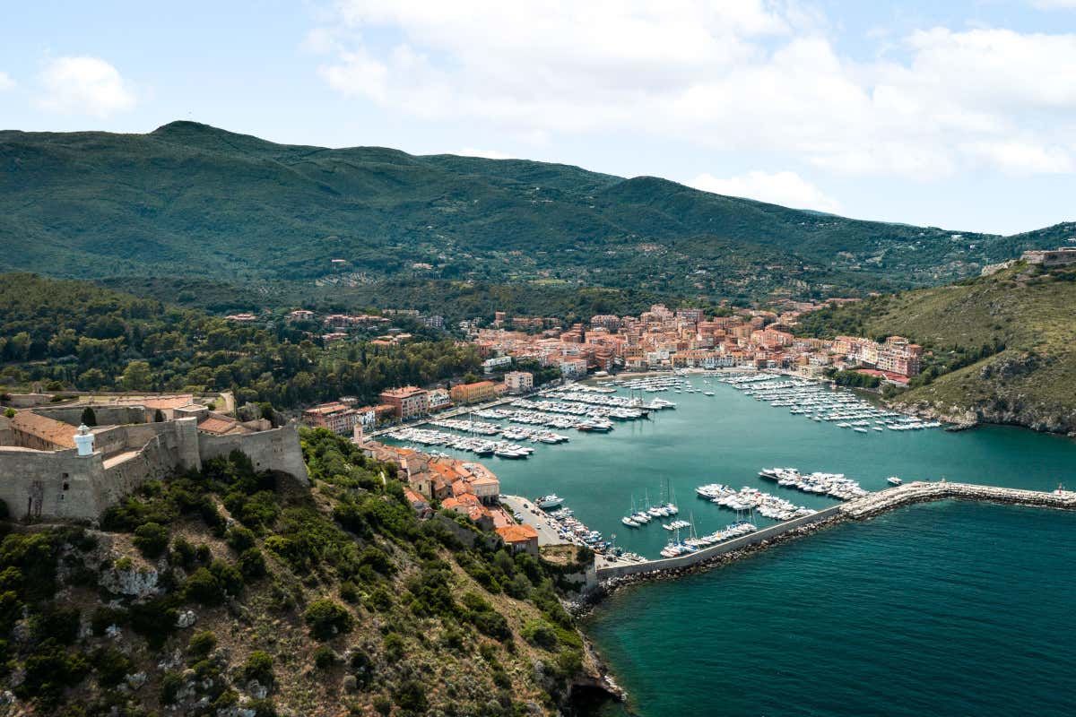 Autunno all’Argentario: un soggiorno di lusso tra vino, olio e natura Autunno all’Argentario: un soggiorno di lusso tra vino, olio e natura