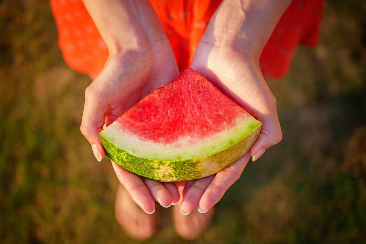 Quali cibi scegliere per affrontare il caldo estivo?