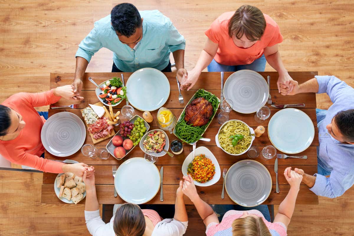 Il cibo come fede: in ogni religione l’alimentazione è un rito sacro Il cibo come fede: in ogni religione l’alimentazione è un rito sacro