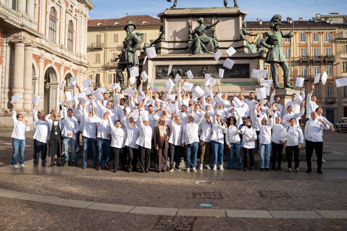 Zucchero nell’aria e torte in vetrina: Torino racconta la sua pasticceria