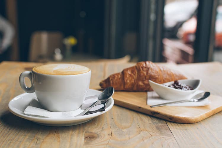 Alla colazione bisognerebbe dedicare più tempo (Meno di 10 minuti per la colazione Come fare quando non si ha tempo)