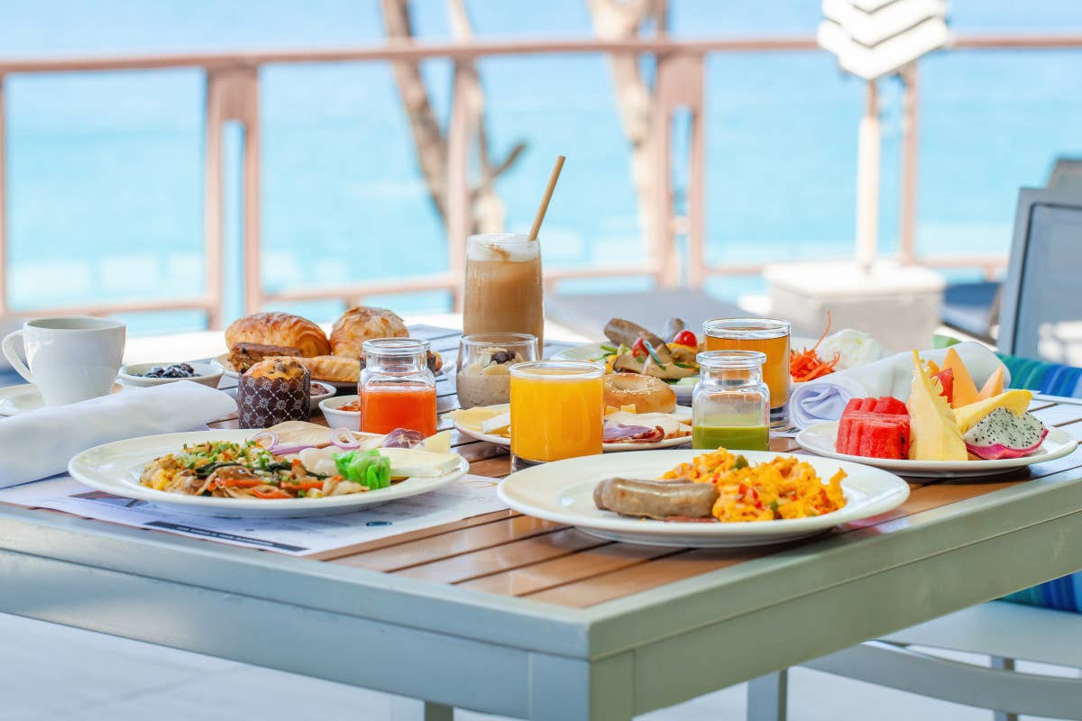 Colazione estiva: come iniziare la giornata con il piede giusto anche in vacanza