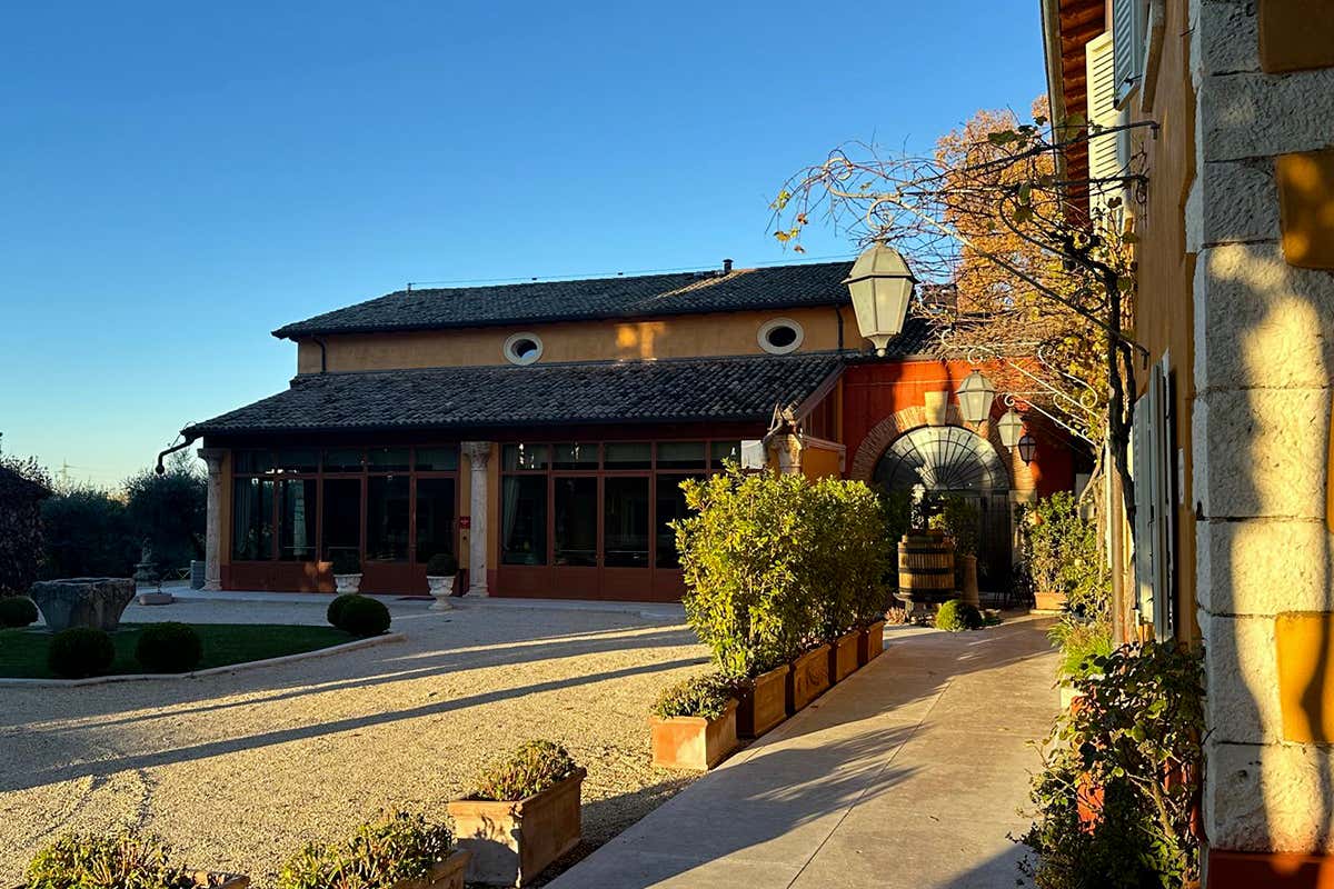 Un viaggio tra mare e terra che ha trovato la sua meta in una cena a Villa Cordevigo Un viaggio tra mare e terra che ha trovato la sua meta in una cena a Villa Cordevigo