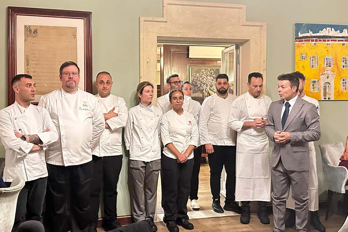 Un viaggio tra mare e terra che ha trovato la sua meta in una cena a Villa Cordevigo Un viaggio tra mare e terra che ha trovato la sua meta in una cena a Villa Cordevigo