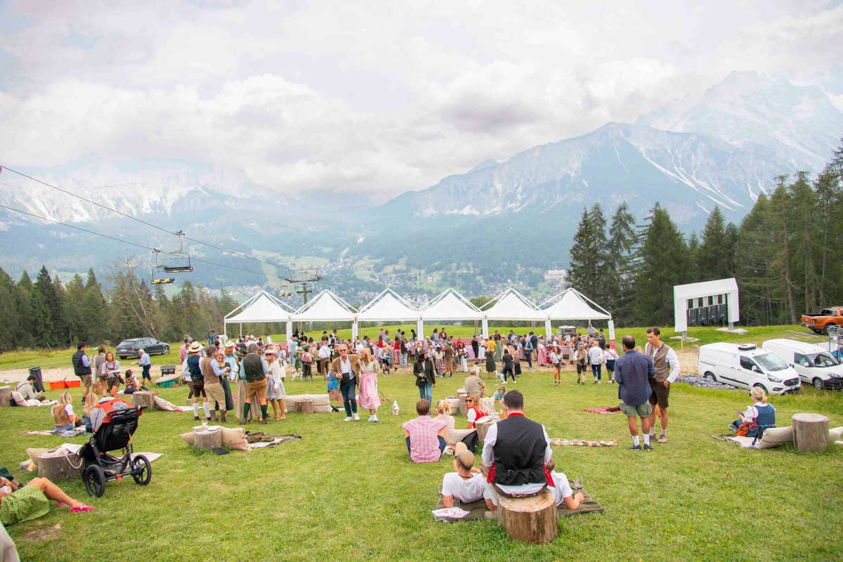 Cucina e sostenibilità in alta quota: trionfa la 15ª edizione di Cortina Summer Party