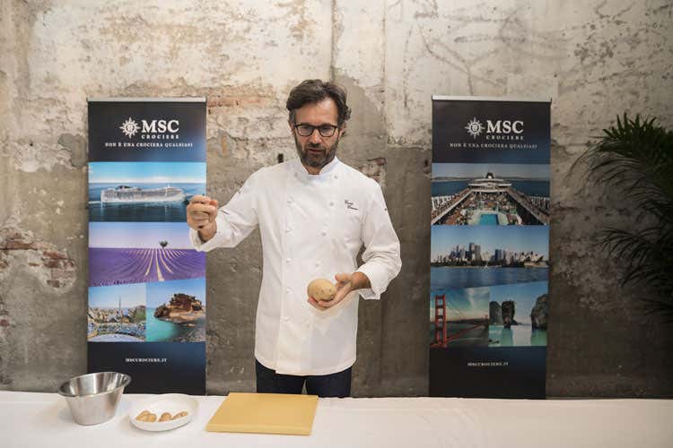 (Cracco firma i piatti di Msc Crociere Suo il menu per la World Cruise)