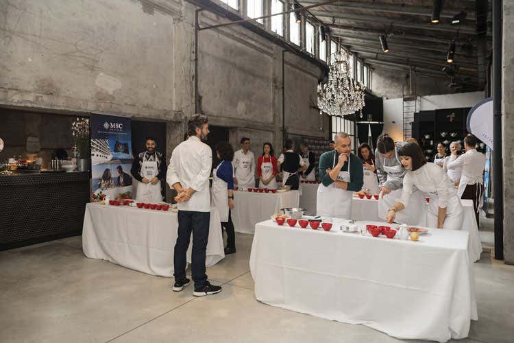(Cracco firma i piatti di Msc Crociere Suo il menu per la World Cruise)