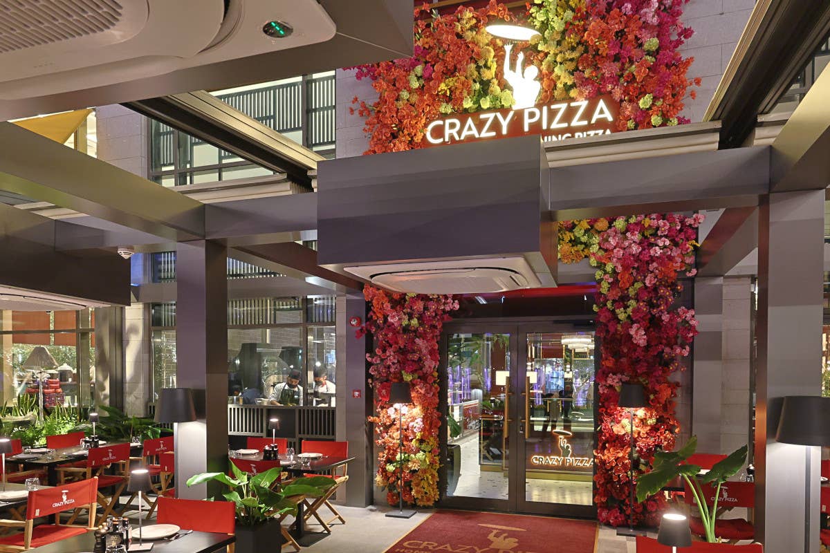 Briatore conquista anche Al-Khobar: inaugurato il nuovo Crazy Pizza