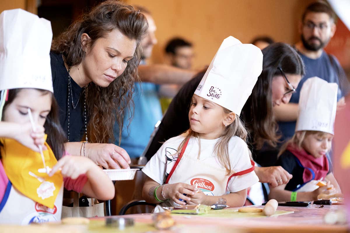 Settemila bambini ai fornelli: torna il più grande festival di cucina per piccoli chef
