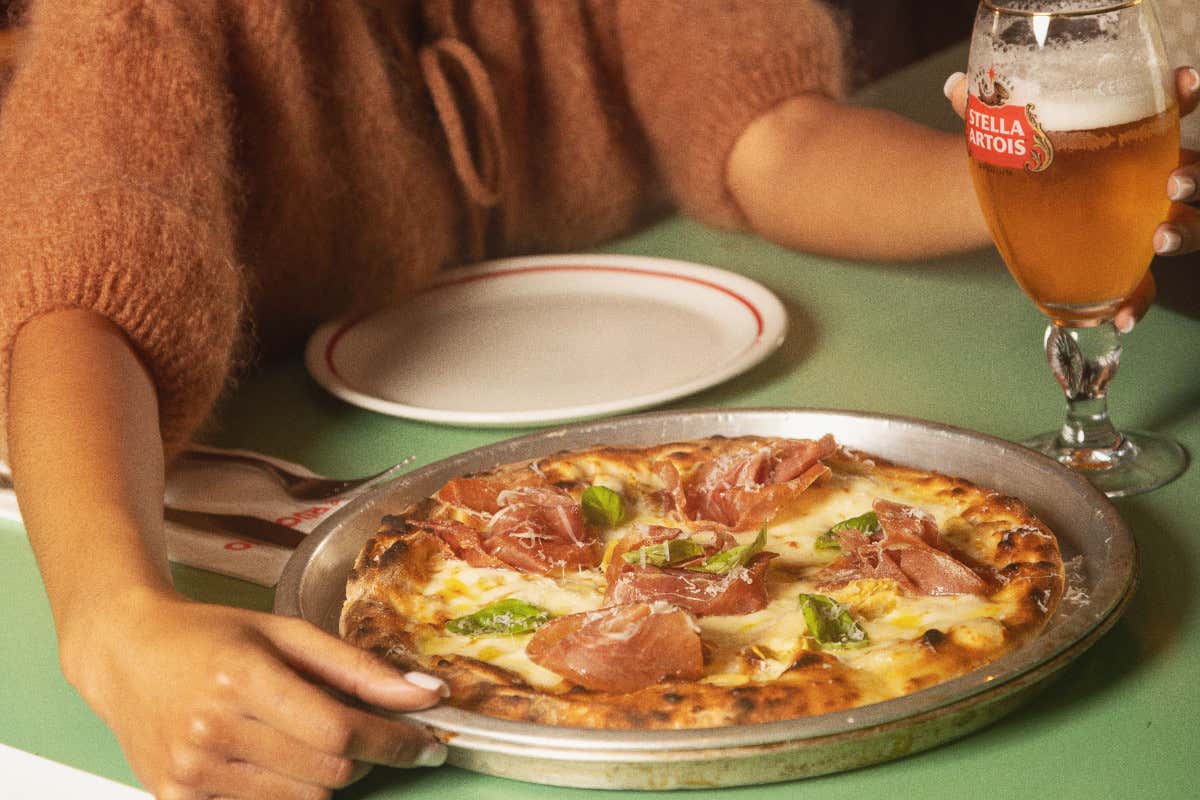 Al Ruotino: la pizza di una volta torna protagonista nel cuore di Napoli