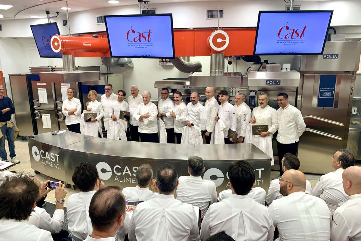 Sei nuovi Ambasciatori Apei: l'Associazione continua a crescere Sei nuovi Ambasciatori Apei: l'Associazione continua a crescere