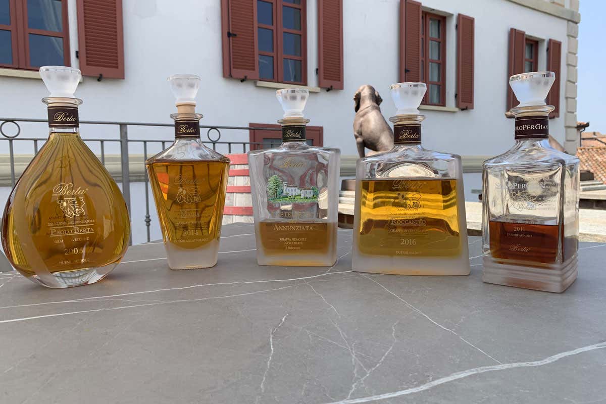 SpiriTurismo: l’Italia dorme, la Scozia incassa. Svegliamoci o la grappa resta un souvenir polveroso SpiriTurismo: l’Italia dorme, la Scozia incassa. Svegliamoci o la grappa resta un souvenir polveroso