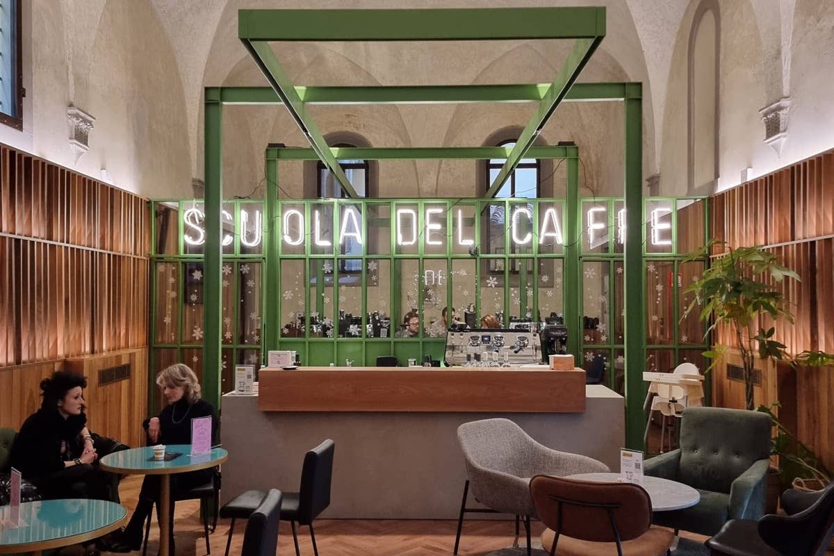 Scuola al centro Caffetteria in un ex monastero, a Firenze