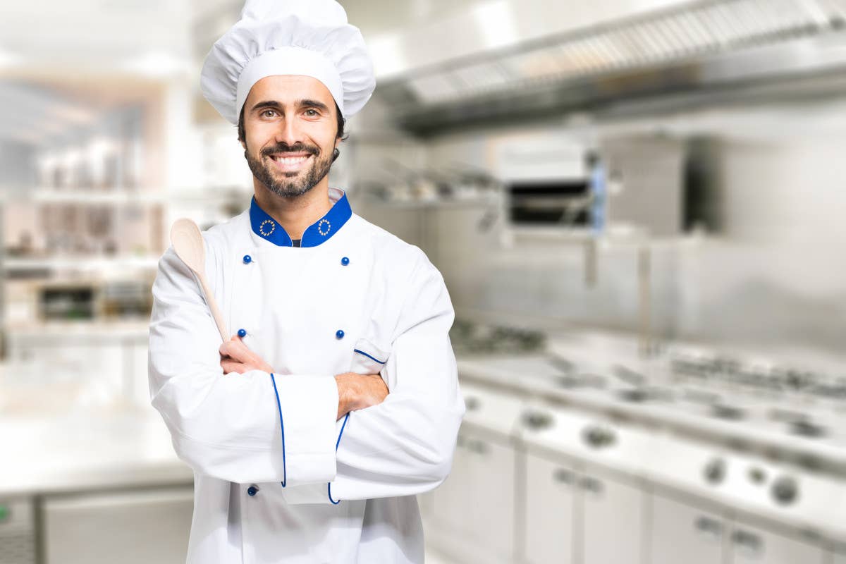 Professionale, sì, ma con gusto: l'uniforme da chef come specchio della cucina