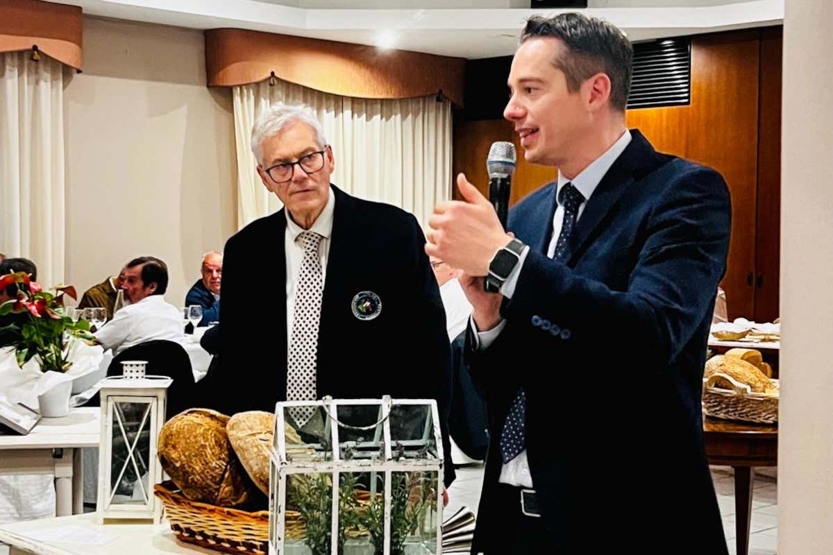 A cena nel ricordo di Efresina Rosichini, simbolo della cucina contadina marchigiana A cena nel ricordo di Efresina Rosichini, simbolo della cucina contadina marchigiana