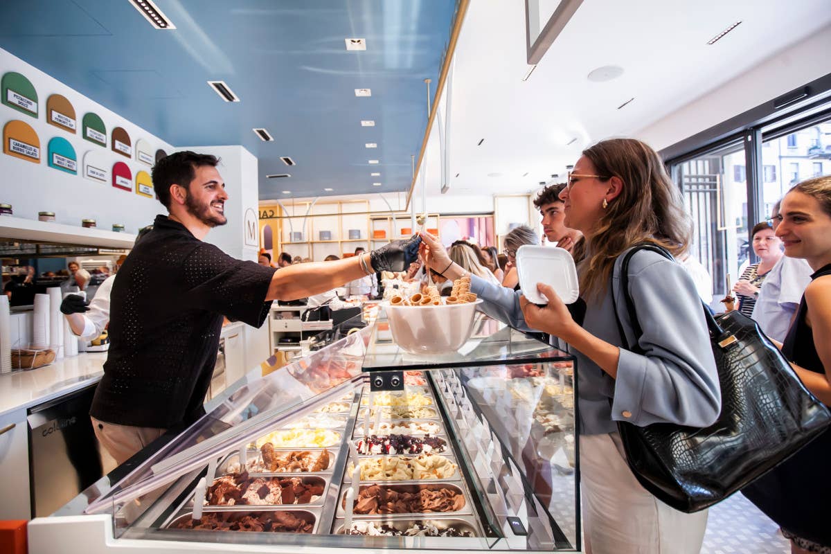 Martesana va al lago: a Como la prima pasticceria fuori Milano (e c'è anche il gelato)