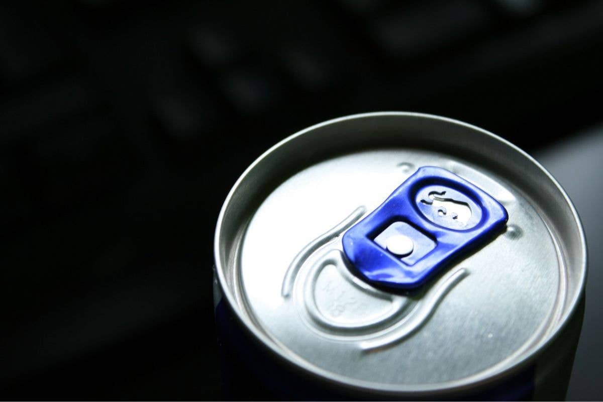 Consumo di energy drink: ansia e depressione tra gli effetti nocivi sui giovani