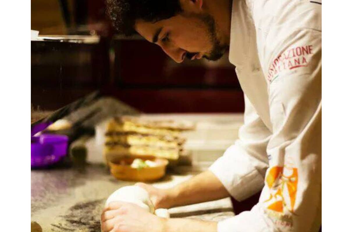 A Torino: pane con farina di grilli e presto i grissini