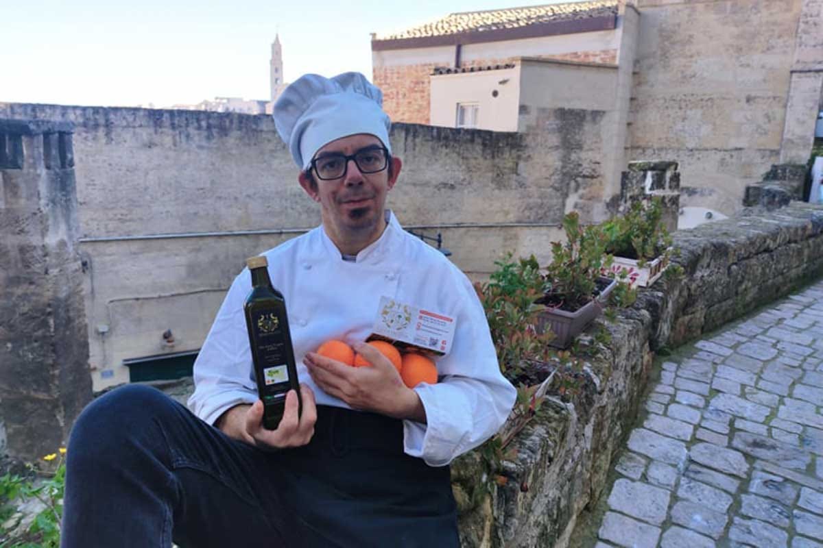Lo chef Enzo Contini L'Arancia di Ribera Dop incontra l'arte culinaria di Enzo Contini grazie a Feudi Prezzia