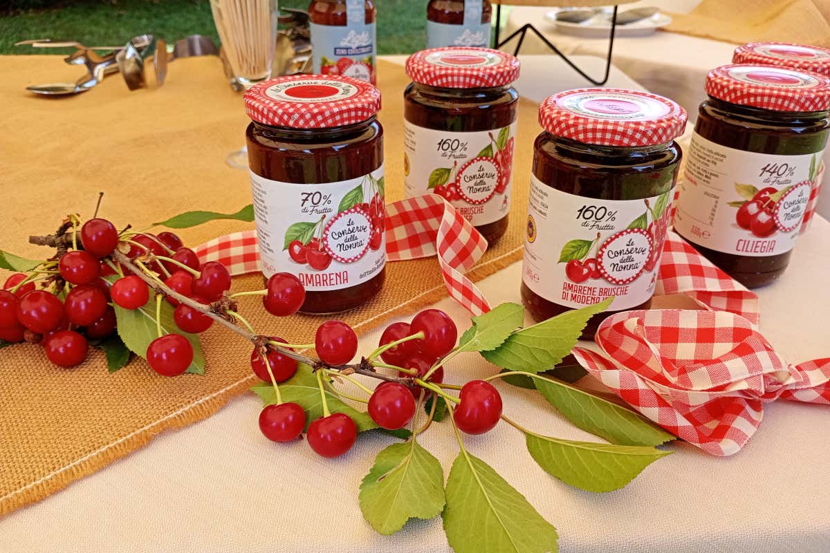 Solo due ingredienti e zero additivi: così nasce la confettura di amarene Solo due ingredienti e zero additivi: così nasce la confettura di amarene