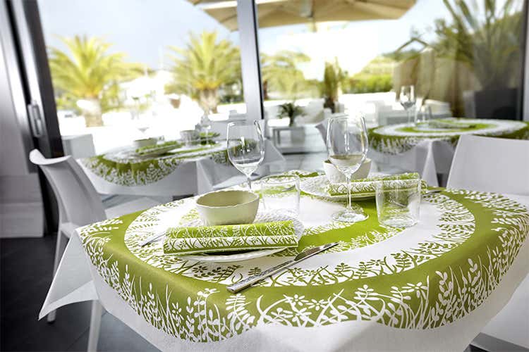 Con Fato lo stile domina sulla tavola Tante soluzioni, adatte ad ogni locale