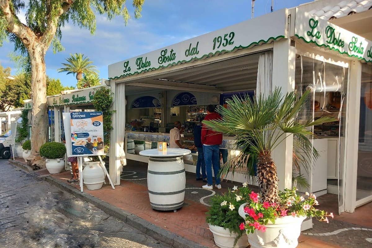 La Torta Isclana e la pasticceria ischitana di Luigi Di Meglio