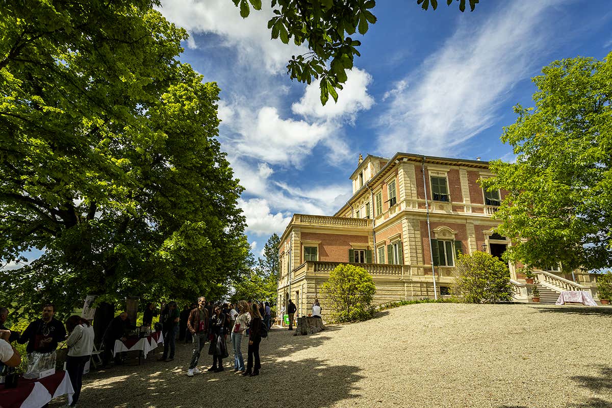 A Casteggio l’unica tappa lombarda Fivi: degustazioni con 40 vignaioli A Casteggio l’unica tappa lombarda Fivi: degustazioni con 40 vignaioli
