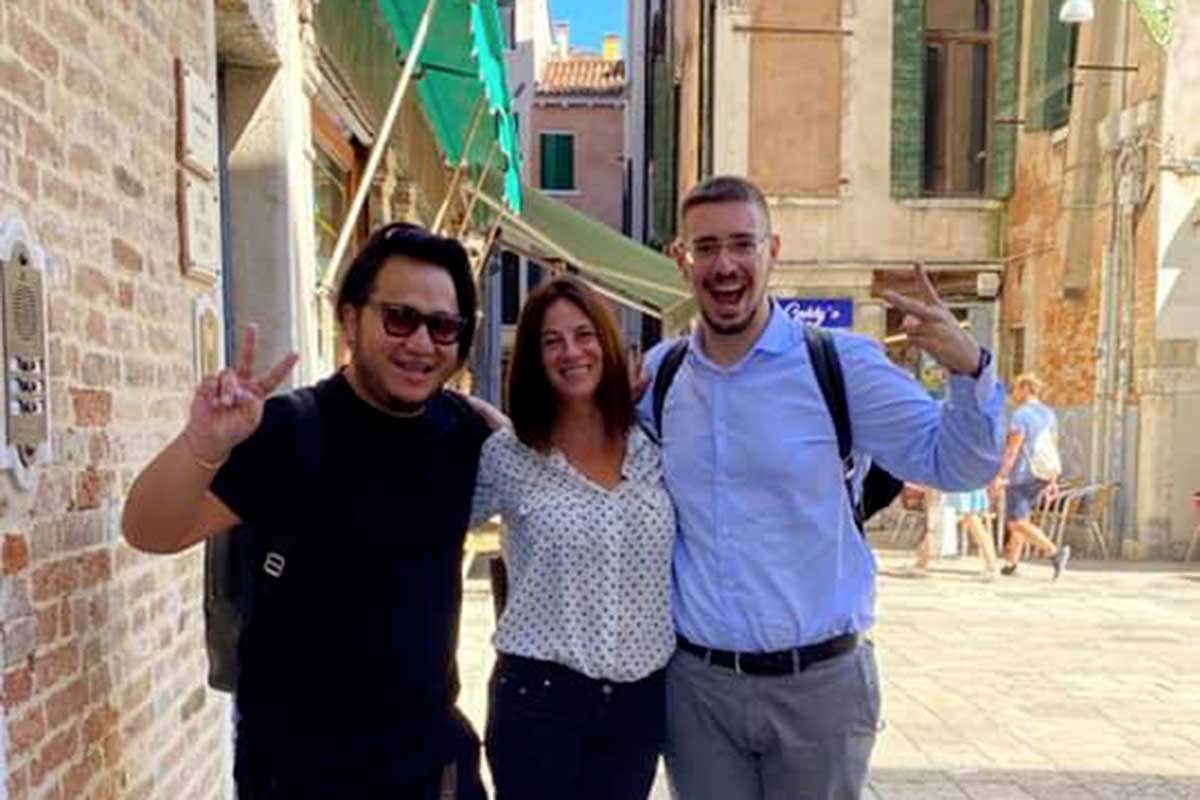 I soci fondatori: da sinistra, Matteo Hu, Giulia Femio ed Enrico Tosco A Bologna apre DealEat: 8 menu in un singolo ordine e consegna in contemporanea