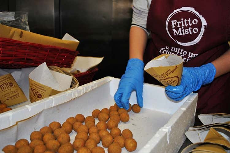 Fritto Misto ad Ascoli Piceno La tavola che unisce Fritto Misto ad Ascoli Piceno La tavola che unisce