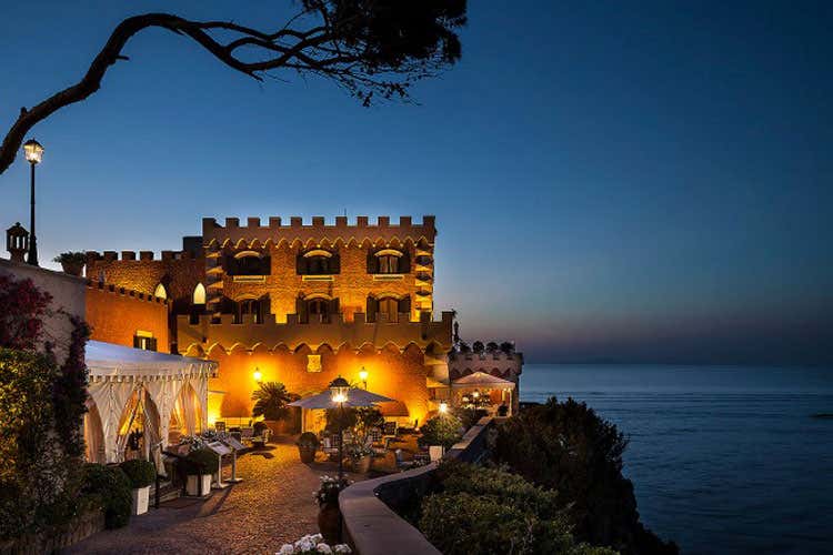 (Il Gruppo Pellicano si allarga e apre l&rsquo;Hotel Mezzatorre a Ischia)