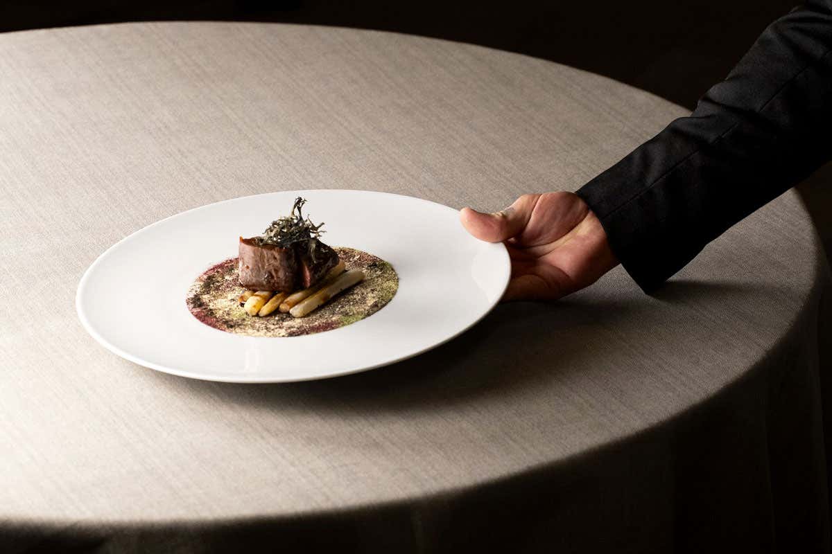 Mangiare cucina selvatica tra erbe spontanee e sapori audaci a Courmayeur Mangiare cucina selvatica tra erbe spontanee e sapori audaci a Courmayeur