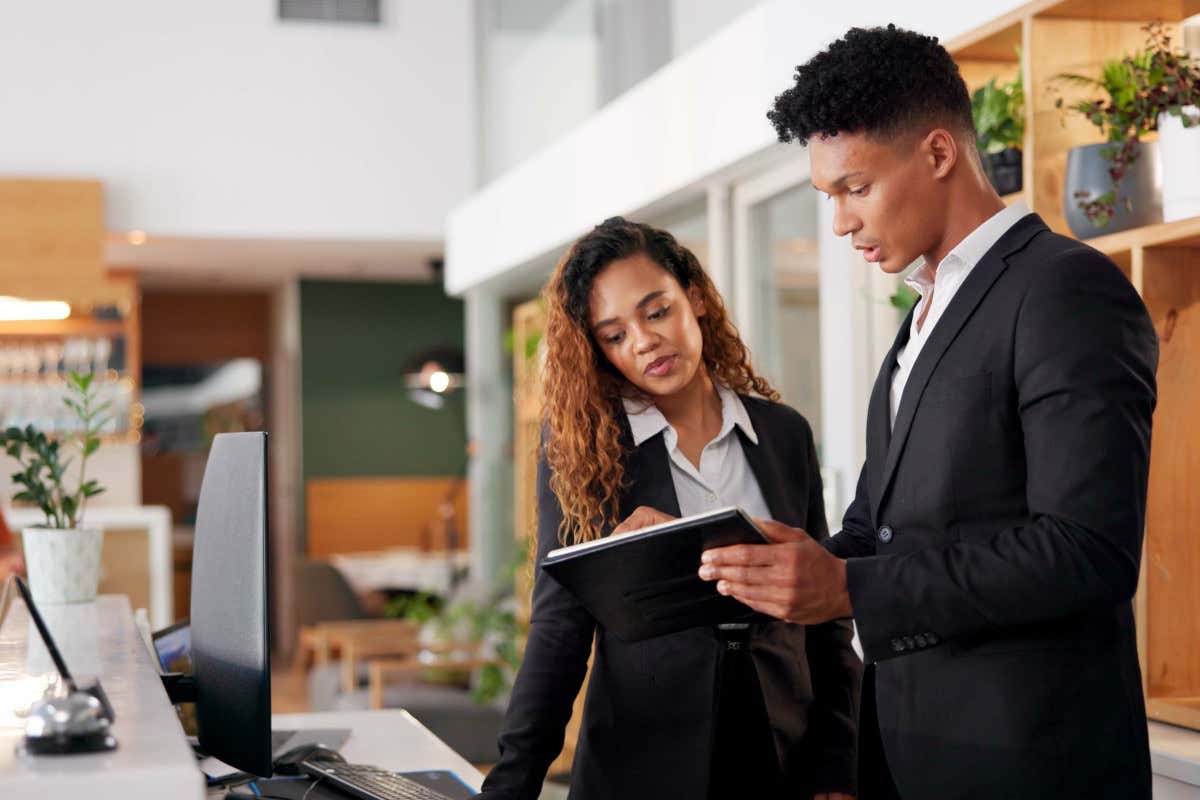 Comunicare per eccellere: come fare squadra negli hotel di successo