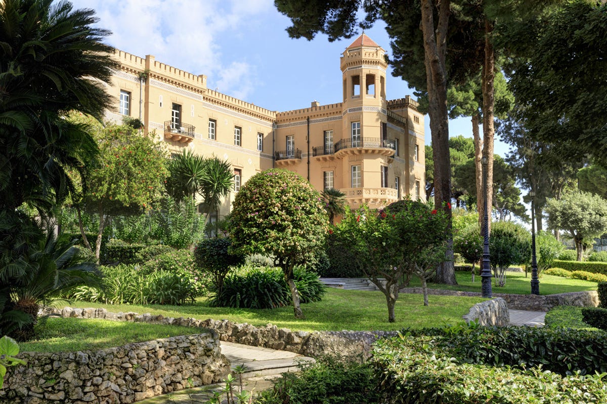 Il Parco fuori dal Palazzo Palermo, torna a risplendere Villa Igiea